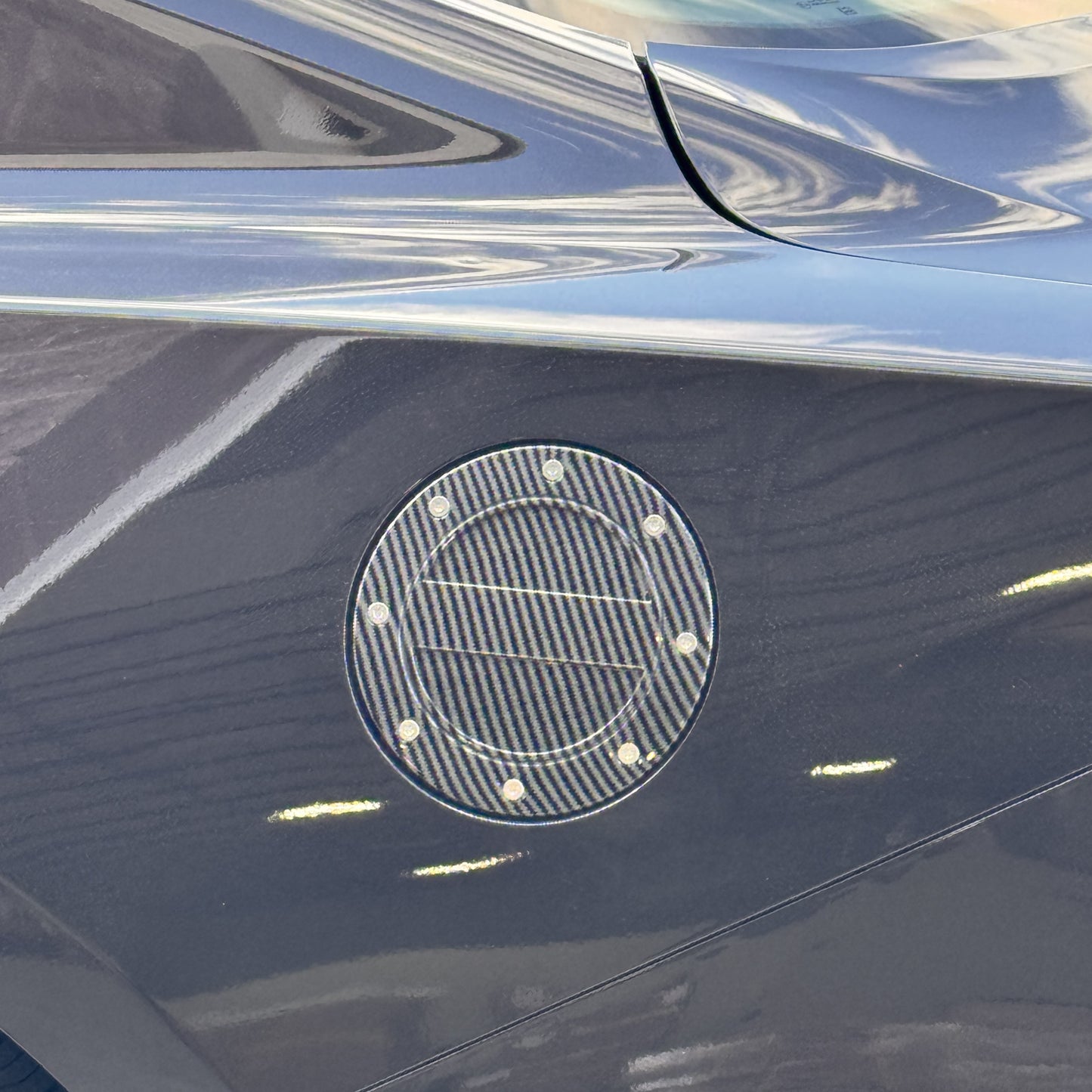 JSD Modern Style Replacement Fuel Door for Ford Mustang 2024 All Models, Carbon Fiber Style