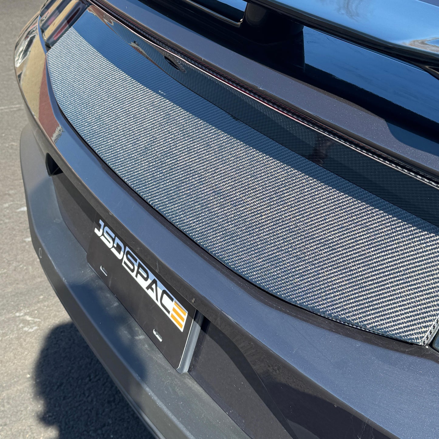 JSD Real Gloss Carbon Fiber 2-Piece Decklid Panel for 2024-2025 Ford Mustang
